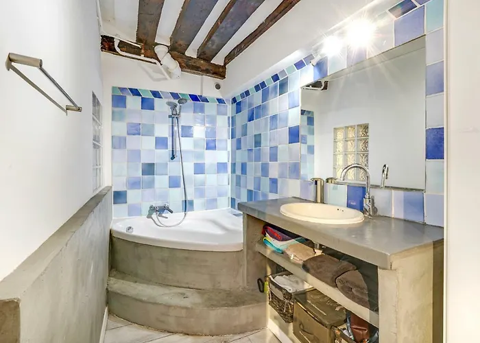 Luxury Loft Center Of דירה *